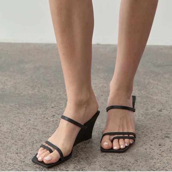 New in Box - St. Agni Minimal Wedge Heel 36 - Picture 9 of 10